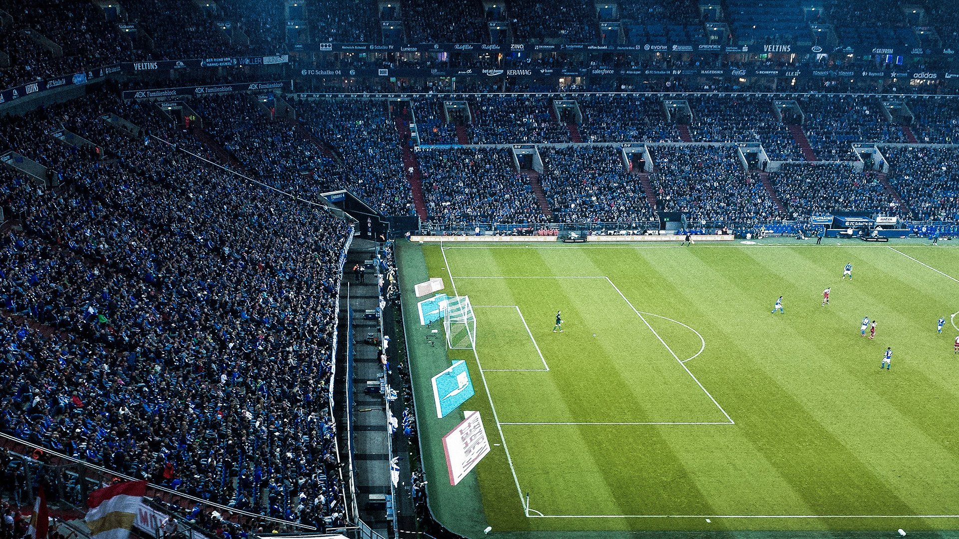 九游登录中心-法兰克福鹰队继续高歌，余威尚存再续传奇，法兰克福鹰王迈尔